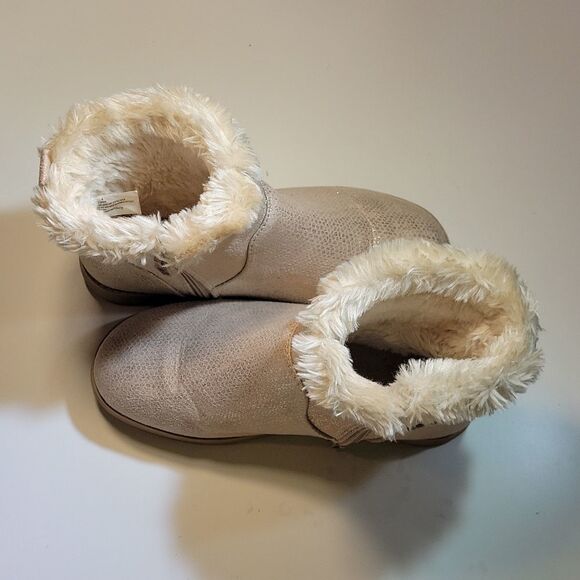 CAT&JACK ROUND TOE ZIP CLOSURE ANKLE BOOTIES - Picture 14 of 15